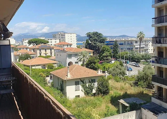 Au Calme Et 2 Pas De La Mer